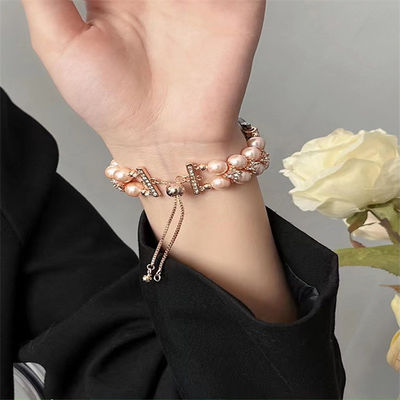 OEM ODM Femmes Diamants métalliques bijoux bracelet bracelet de poignet mode ceintures de montres faites à la main pour la série iWatch 8 7 6 5 4 3 2 1
